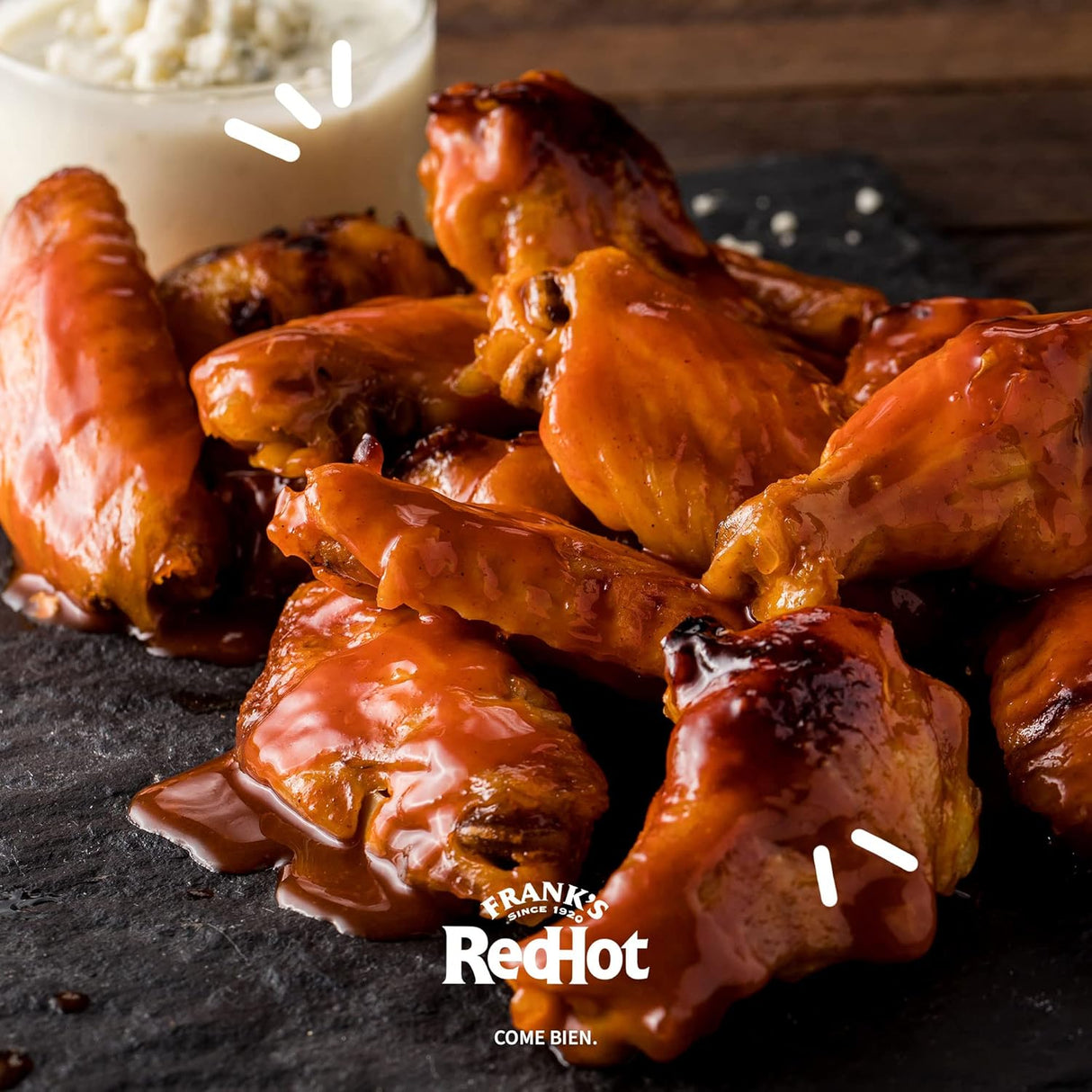 Caja de 4 Piezas de 3.78 ML c/u de Salsa Alitas Bufalo Red Hot Franks