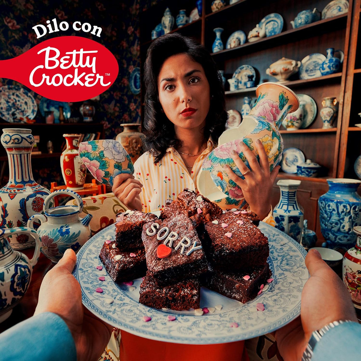 Caja de 12 Piezas de 375 GR c/u de Harina P/Pastel Chocolate Betty Crocker